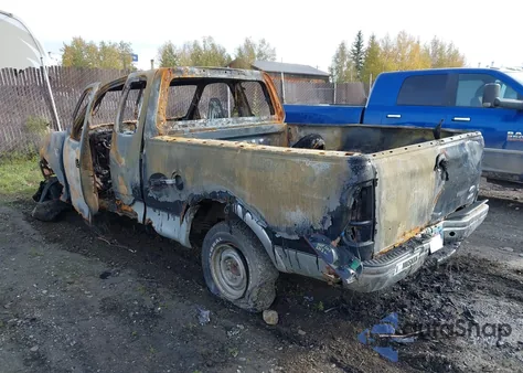 2000 Ford F-150 Lariat/Work Series/Xl/Xlt z USA, uszkodzony, nr VIN 2FTRX18L7YCA37493